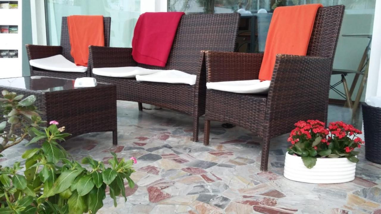 Hotel Spiaggia Marconi Римини Экстерьер фото